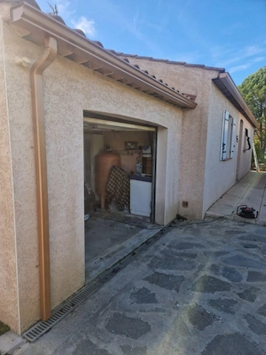 Pose de gouttière en aluminium sur Hyères